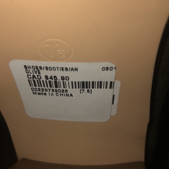 Shoe - Picture 5 of 5